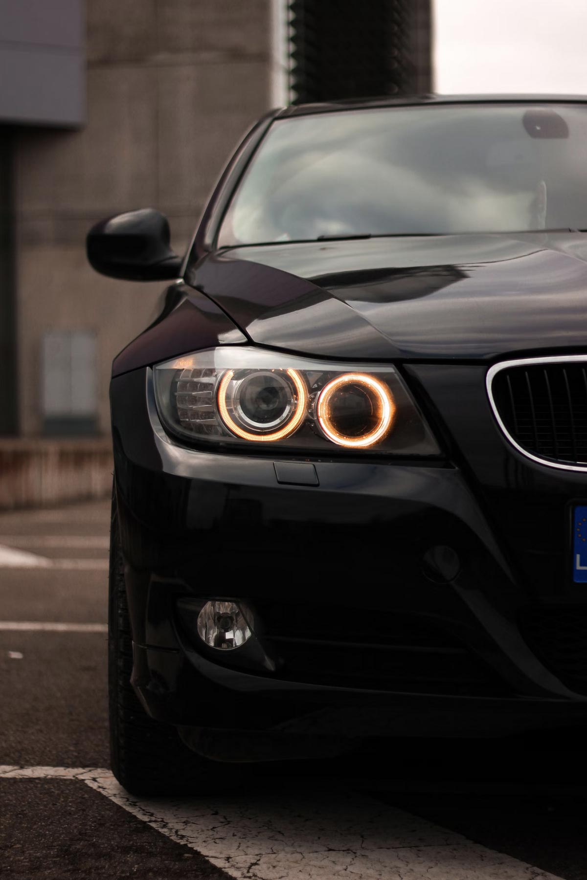 Photo d'un phare de bmw'