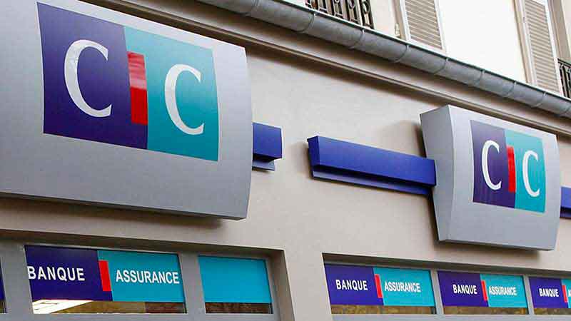 Photo d'une devanture d'agence CIC